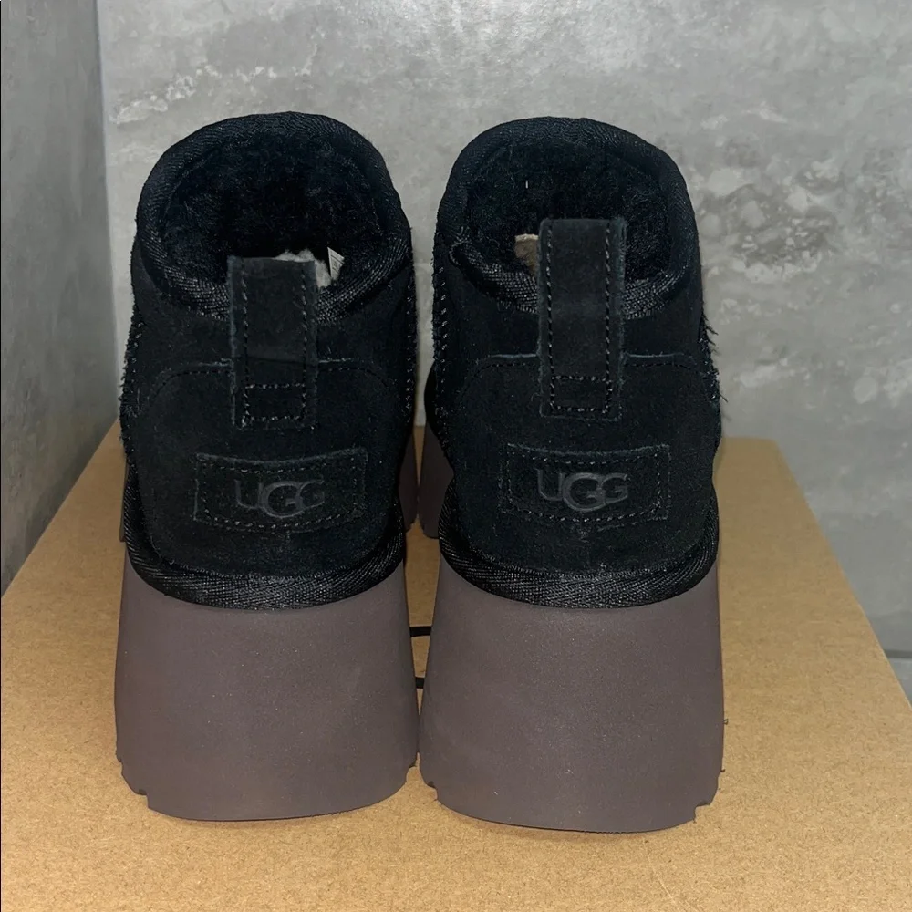 UGG CLASSIC ULTRA MINI NEW HEIGHTS - Picture 3 of 5